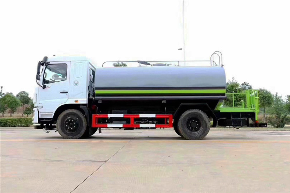 國六東風(fēng)華神F5 12立方灑水車