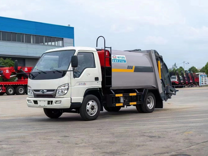 國六藍牌小卡之星3壓縮垃圾車_5.3方壓縮垃圾車_能下地下室的壓縮垃圾車_程力壓縮垃圾車廠